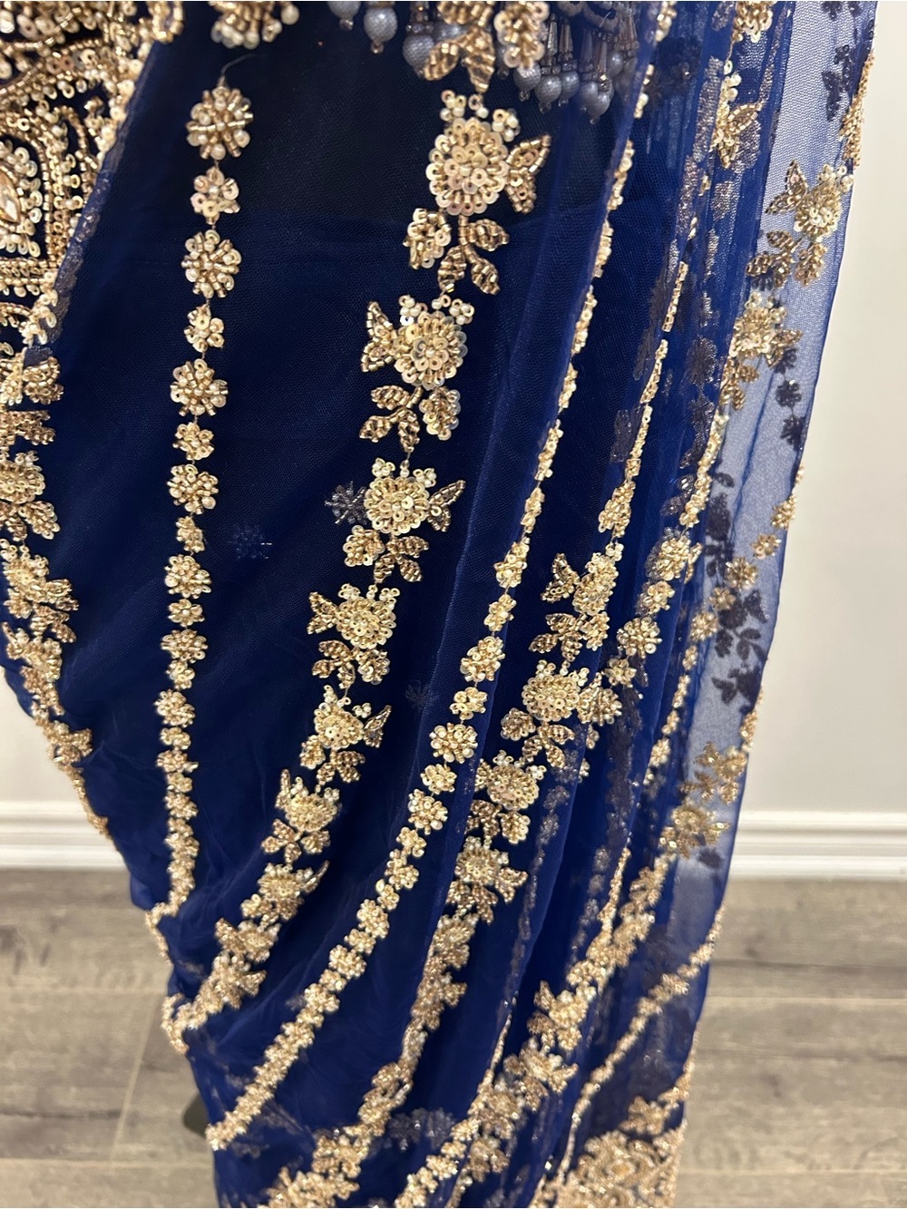 Luxury Royal Blue & Gold Designer Saree - Picture 6 of 16
